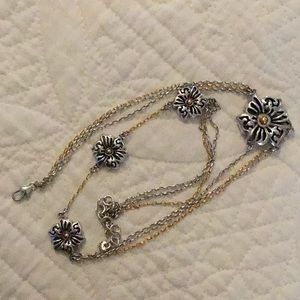 EUC Brighton long daisy necklace